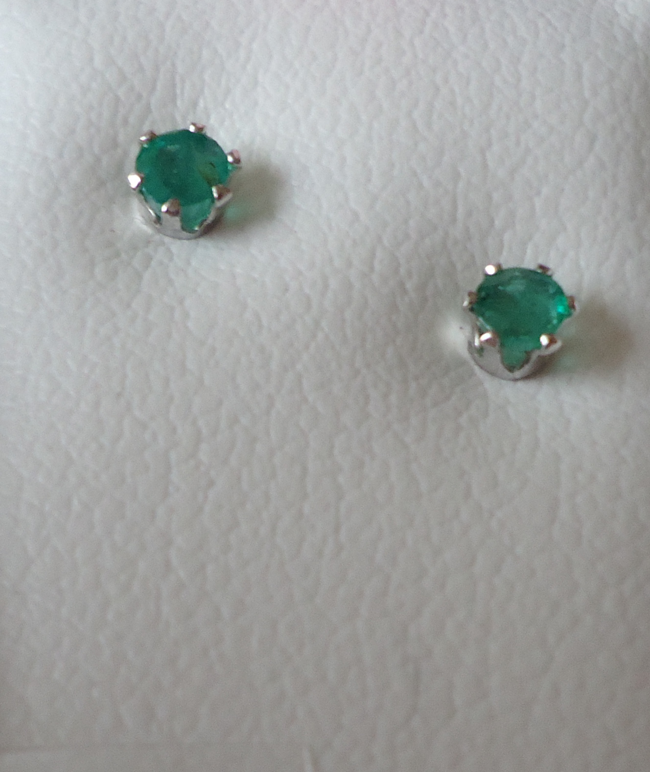 Genunine Emerald Earrings
May Birthstone with Screw Backs.